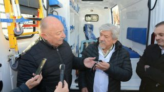 Entrega de ambulancia